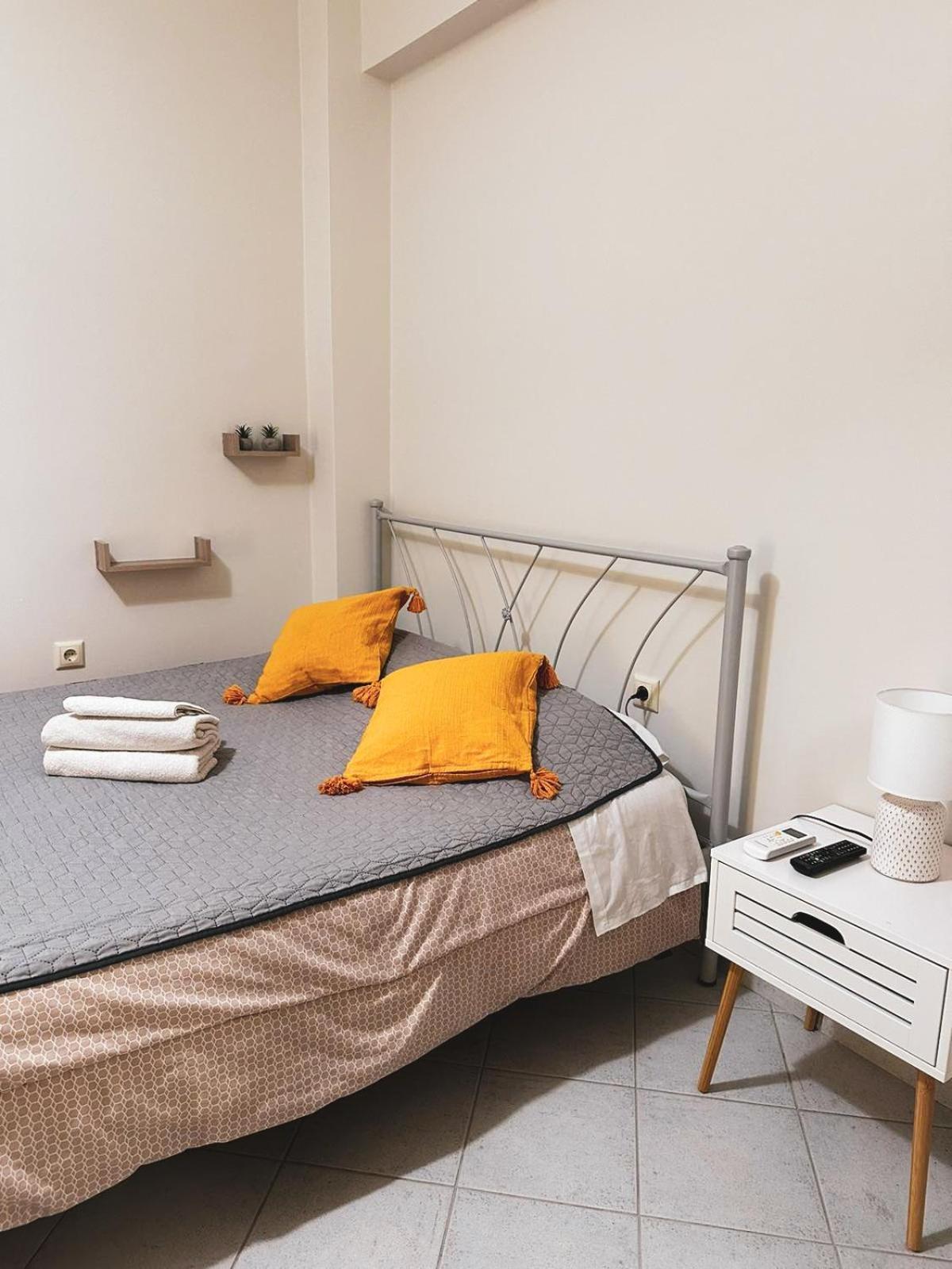 Efrosini Downtown Apartment Chalkís Cameră foto
